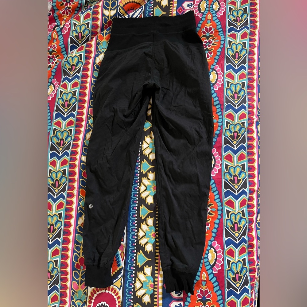 Lululemon studio dance jogger 2